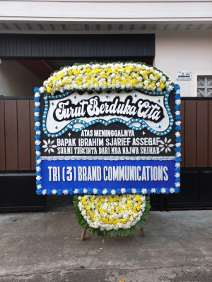 Papan Bunga Duka di Manduamas